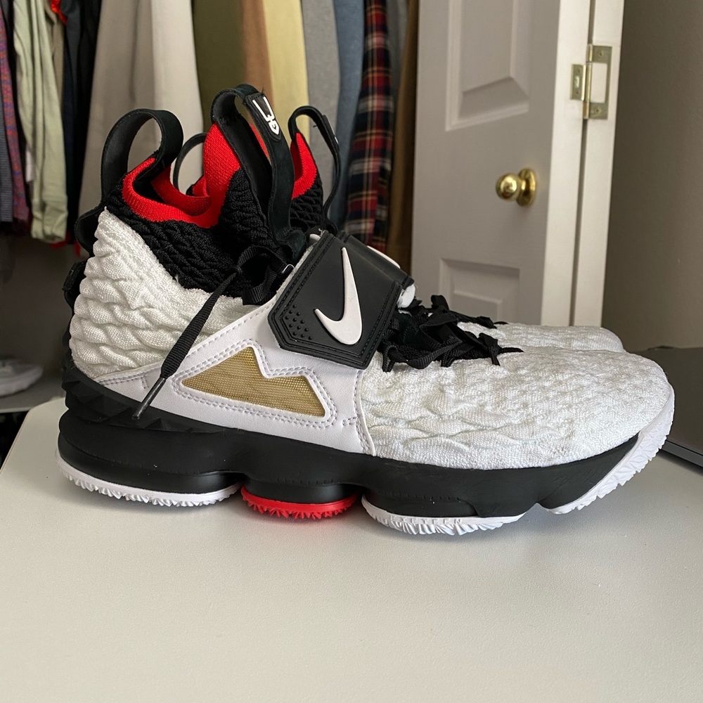 Lebron 15 Diamond Turf PE